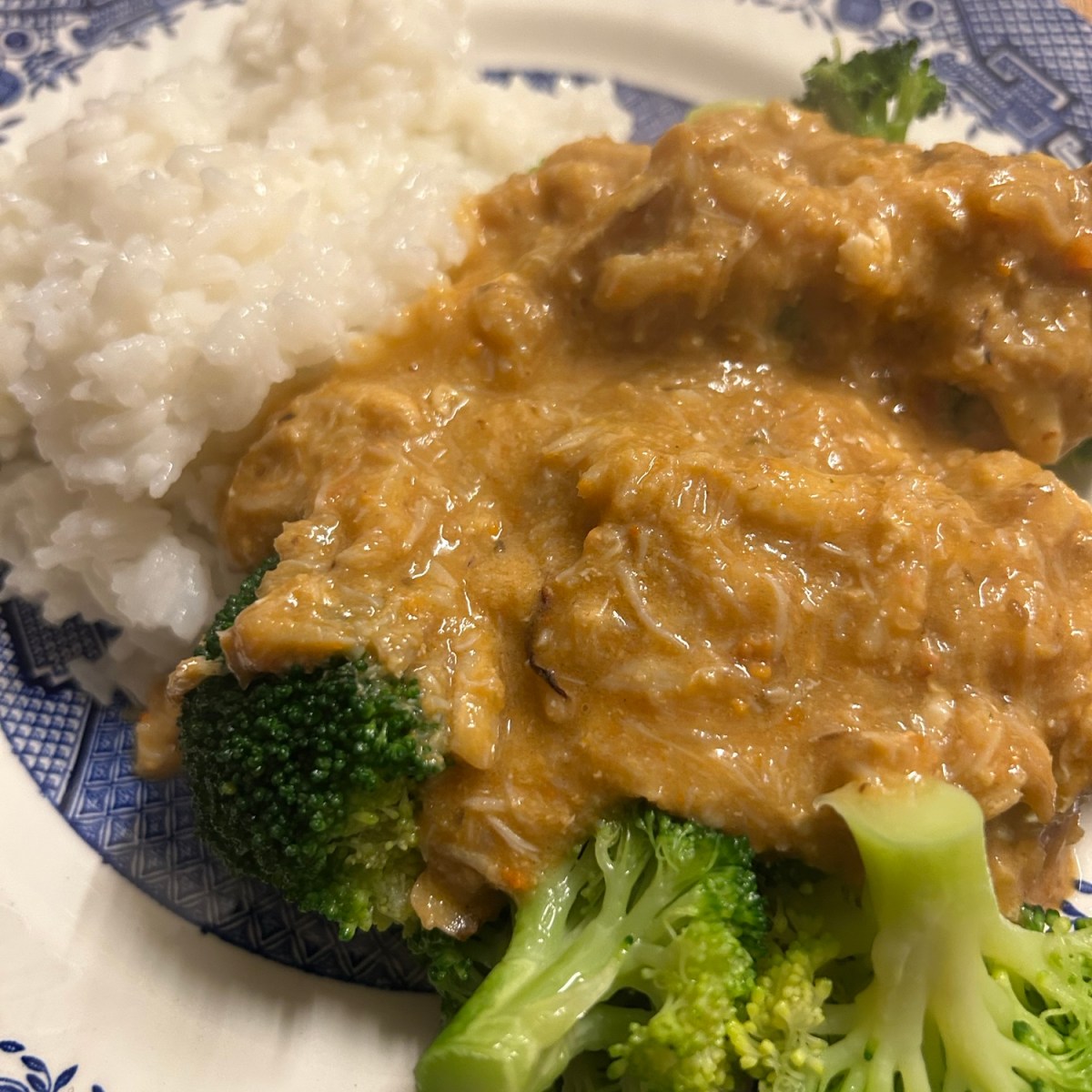 Crab meat over broccoli – Regional dish from Guangdong 🇨🇳